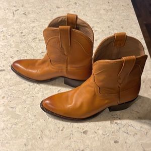 Tecovas Lucy boot